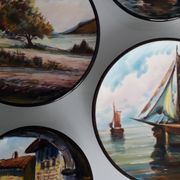 Série d'assiettes murales