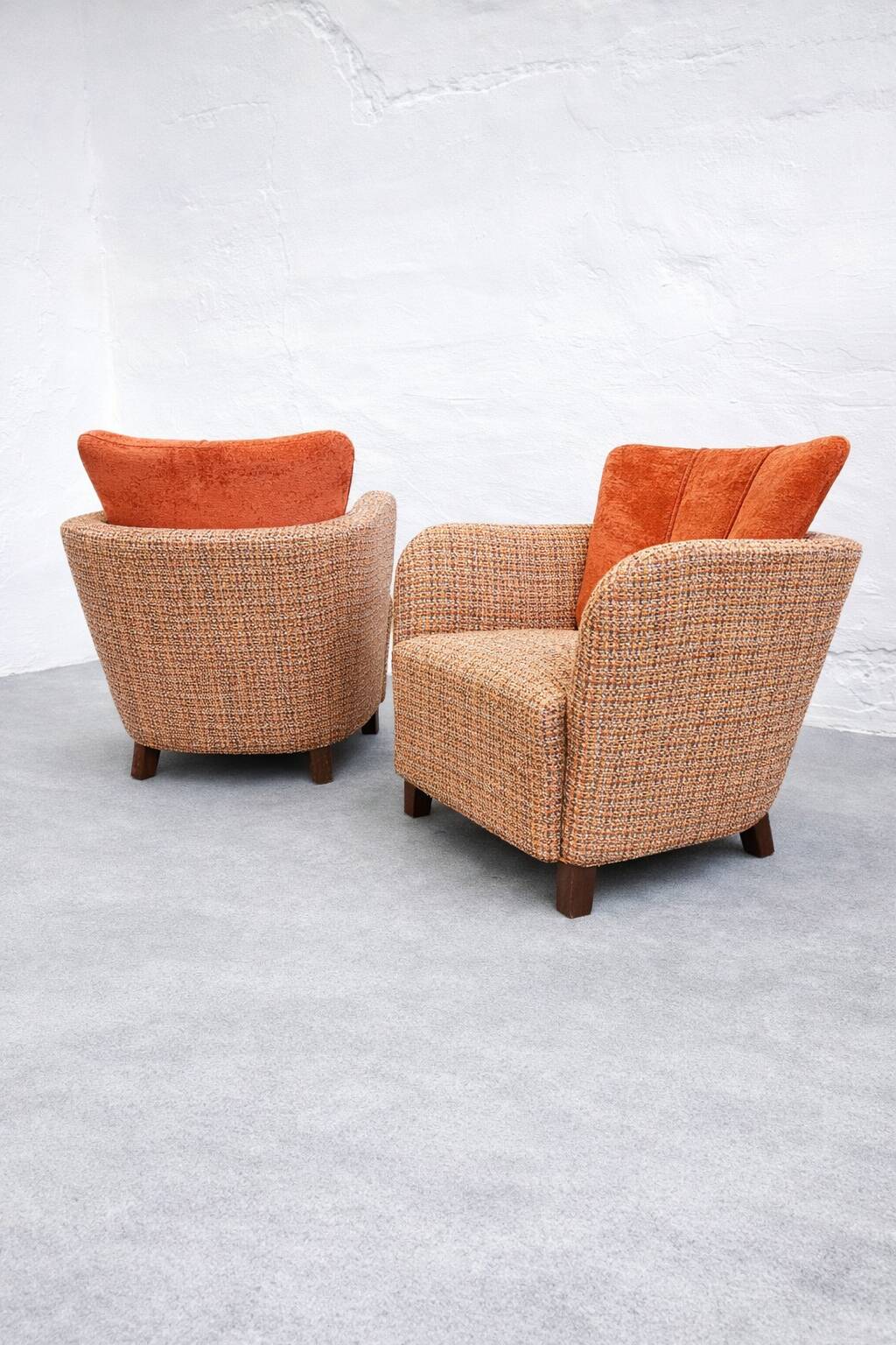 Rare sculptural lounge armchairs by  Kaesz Gyula, Hungary, ca.1941-42