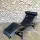Chaise longue LC4 Cassina Vintage, Charlotte Perriand, Le Corbusier et Pierre Jeanneret années 1960