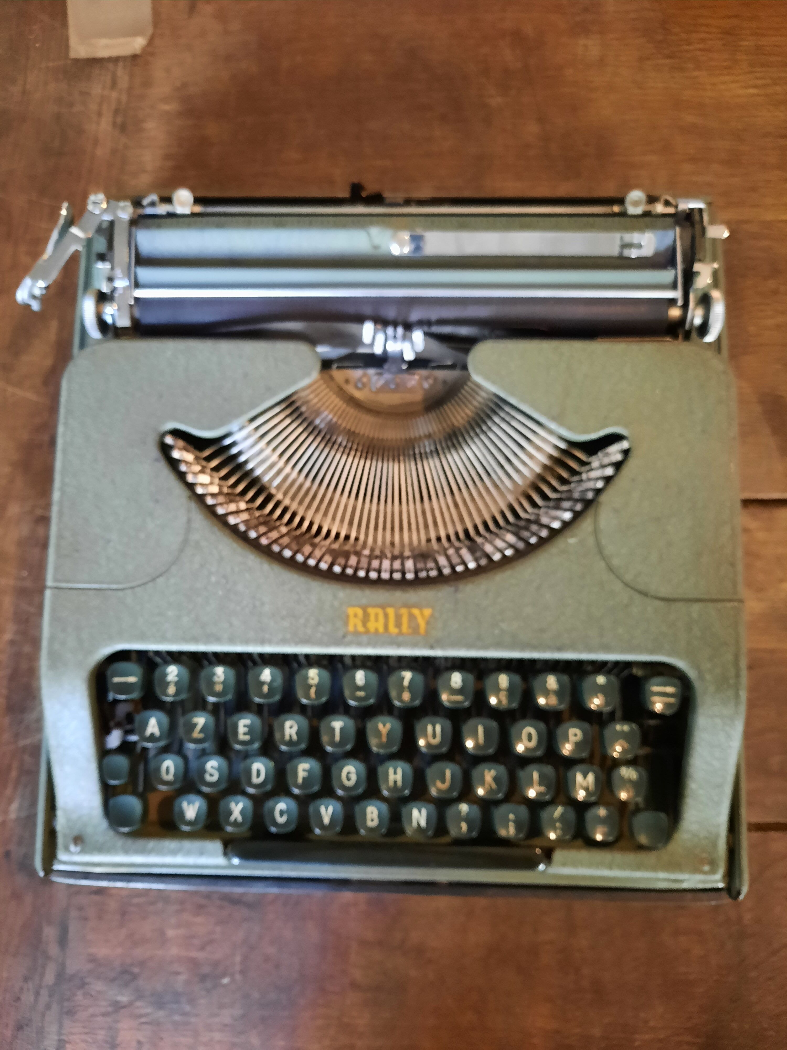 Rally typewriter
