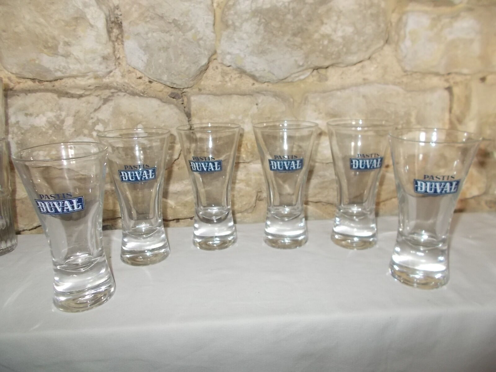 Lot 6 glasses pastis duval bistro advertising