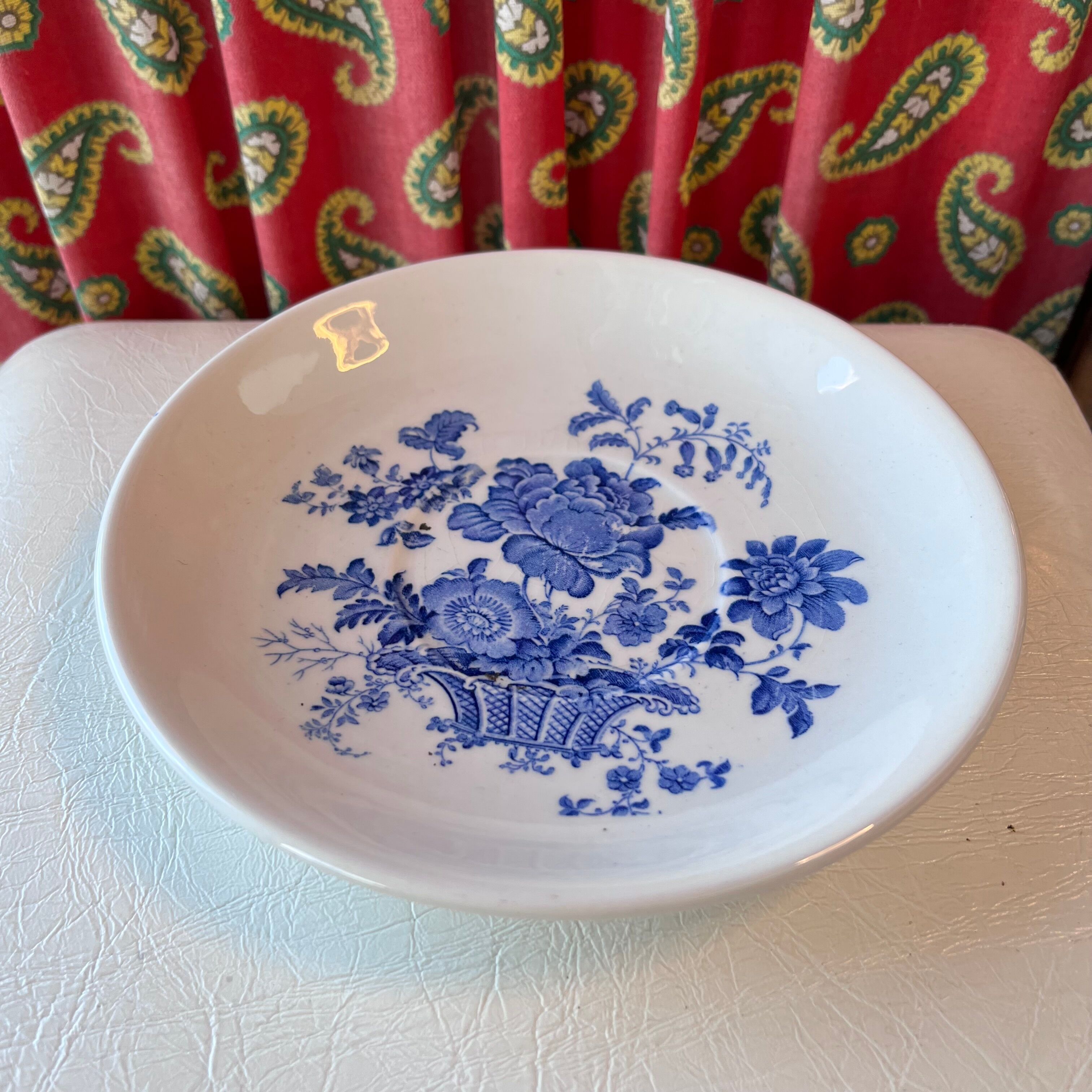 Tea cup and sub-cup English dishes blue flowers