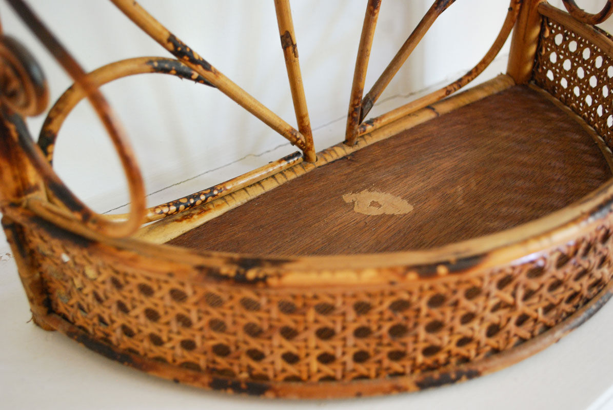 Shelf rattan and caning