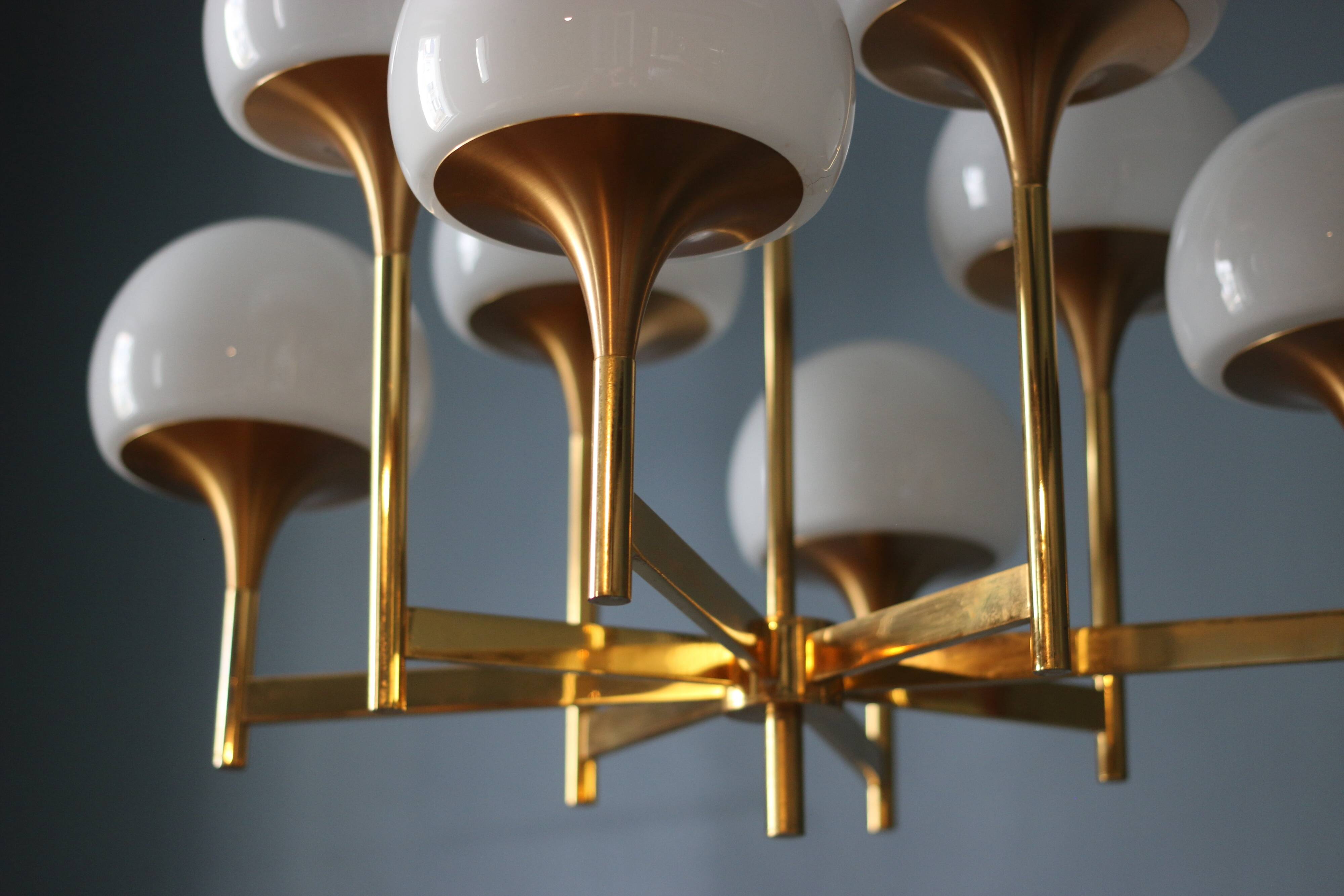 Vintage designer pendant light Gaetano Sciolari 1970