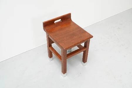 Gaston Eysselinck, Oak Stool for the PTT Building