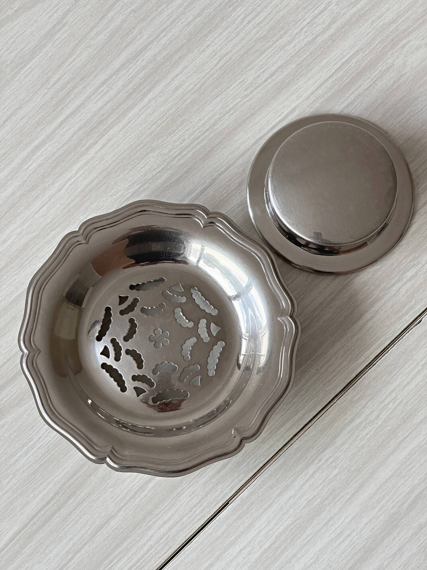 Silver-plated shell butter dish