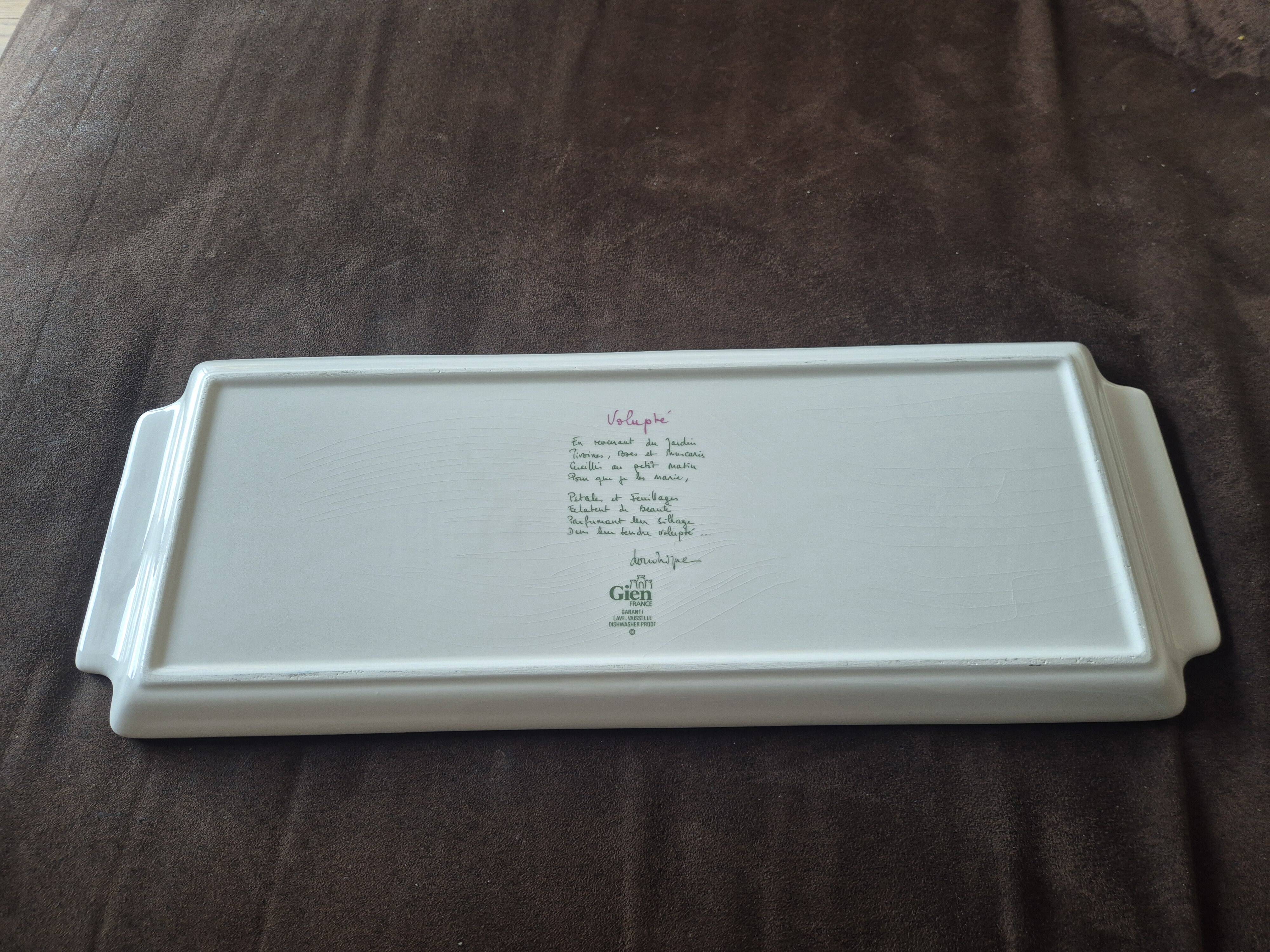 Earthenware plate from Gien model "Volupté" signed Dominique Lalande.