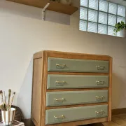 Vintage chest of drawers