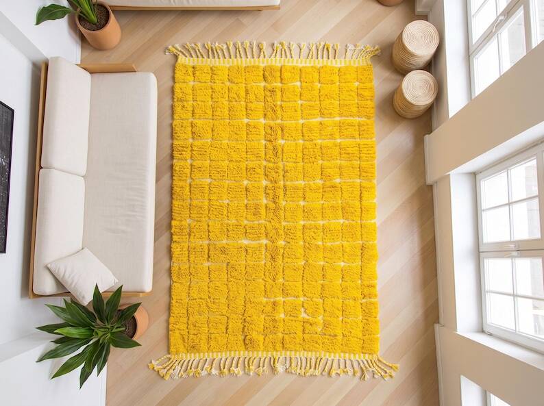 Berber artisanal Moroccan rug 250cm x 150cm