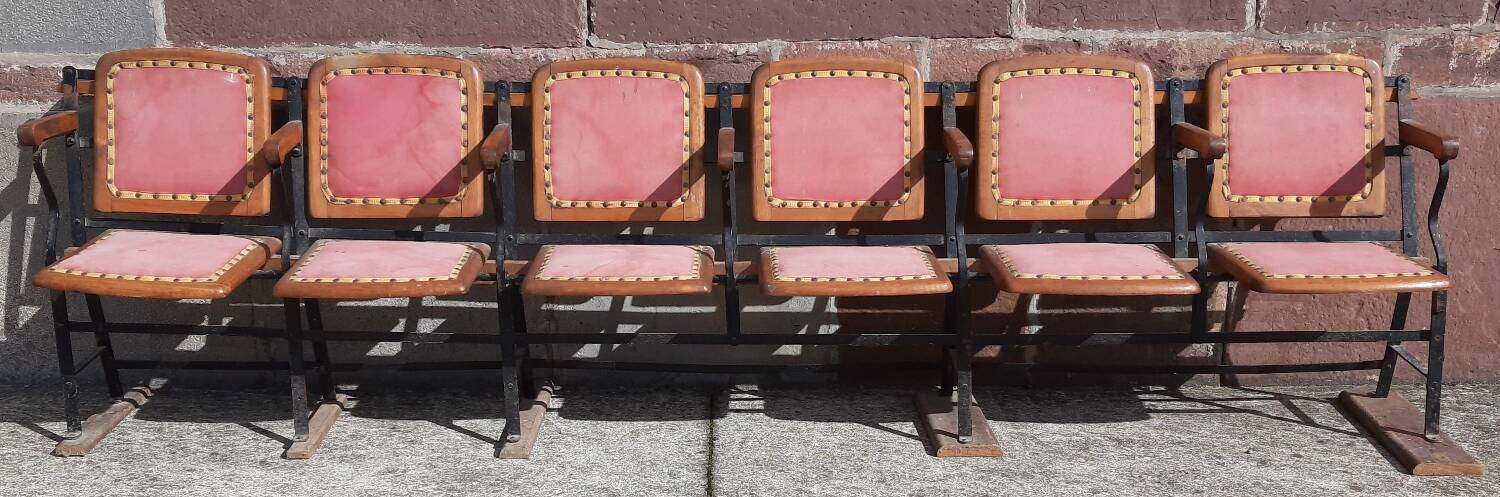 6-seater cinema seat.