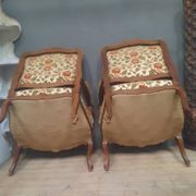Paire de larges fauteuils style Louis XV