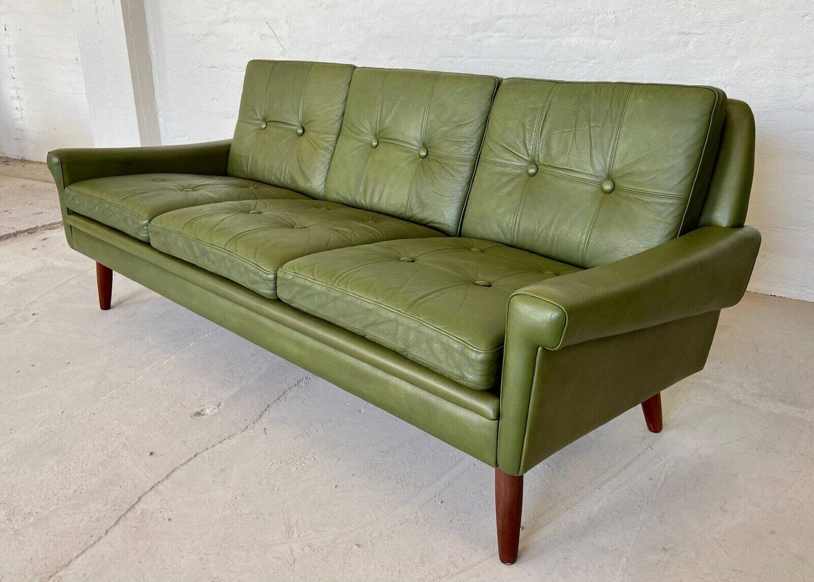 Canapé 3 places Svend Skipper vintage danois rétro en cuir vert olive