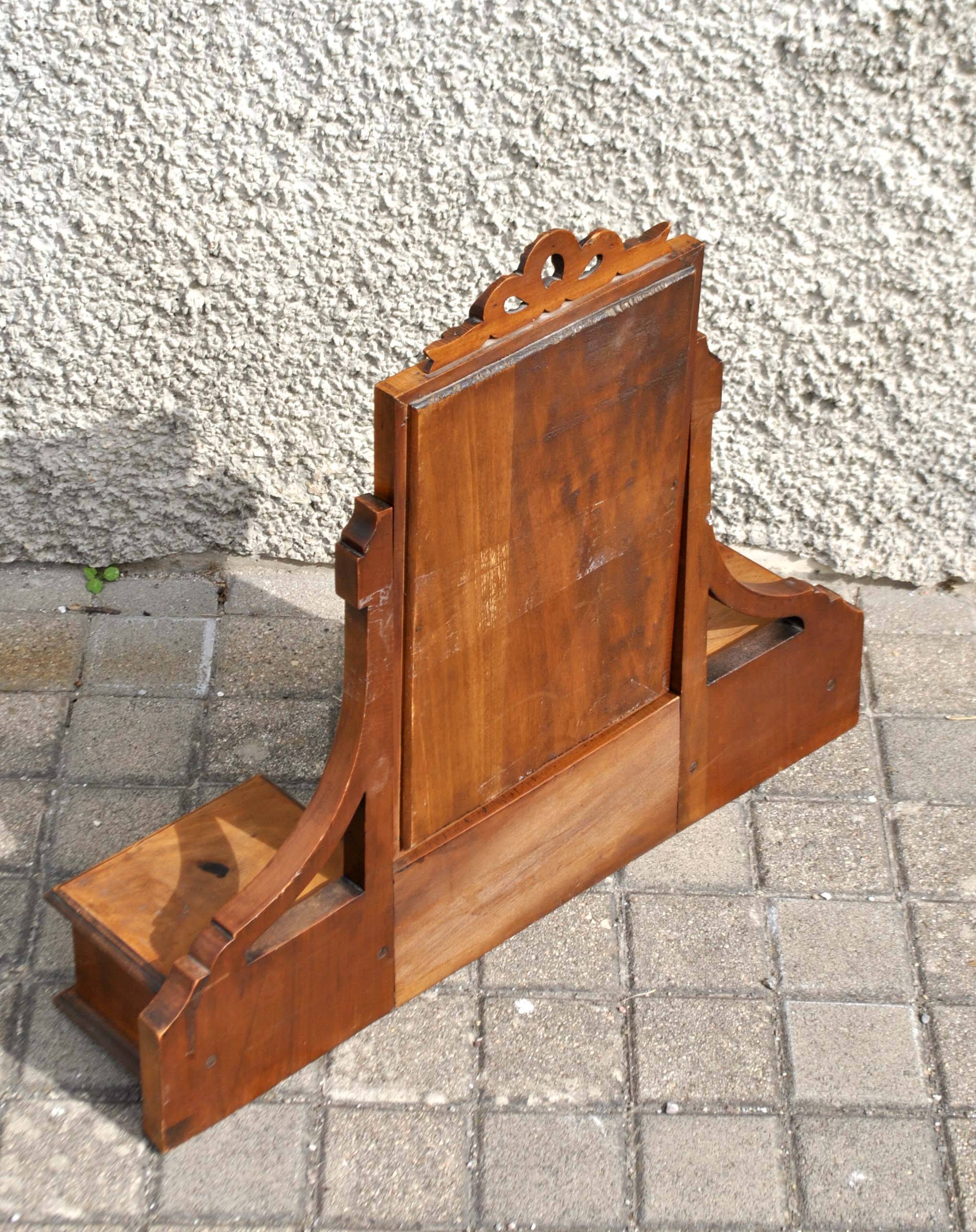 Carved wooden table mirror with ribbon bow - Old Psyche dressing table