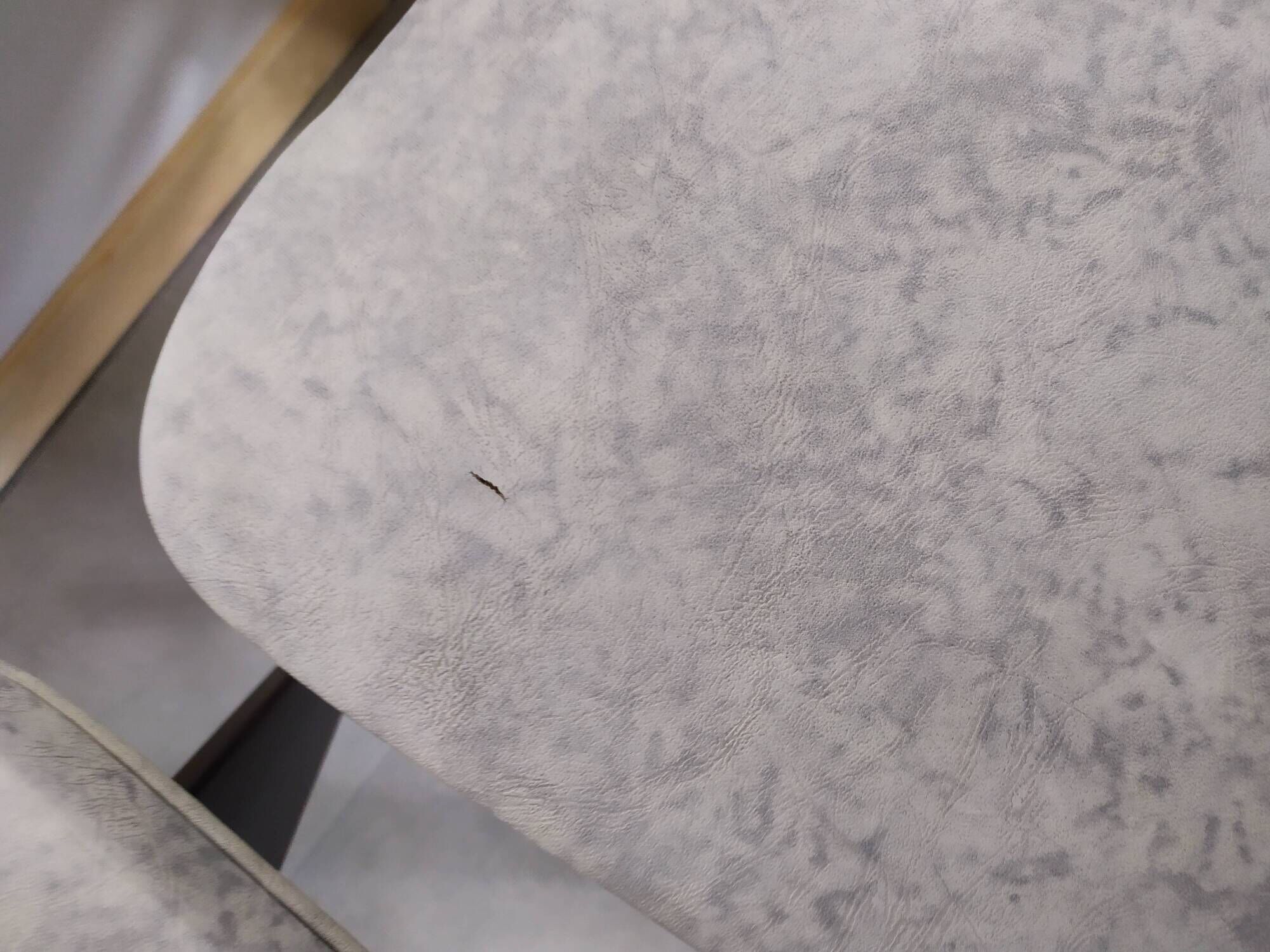 suite of 6 wooden chair and marbled grey white skai