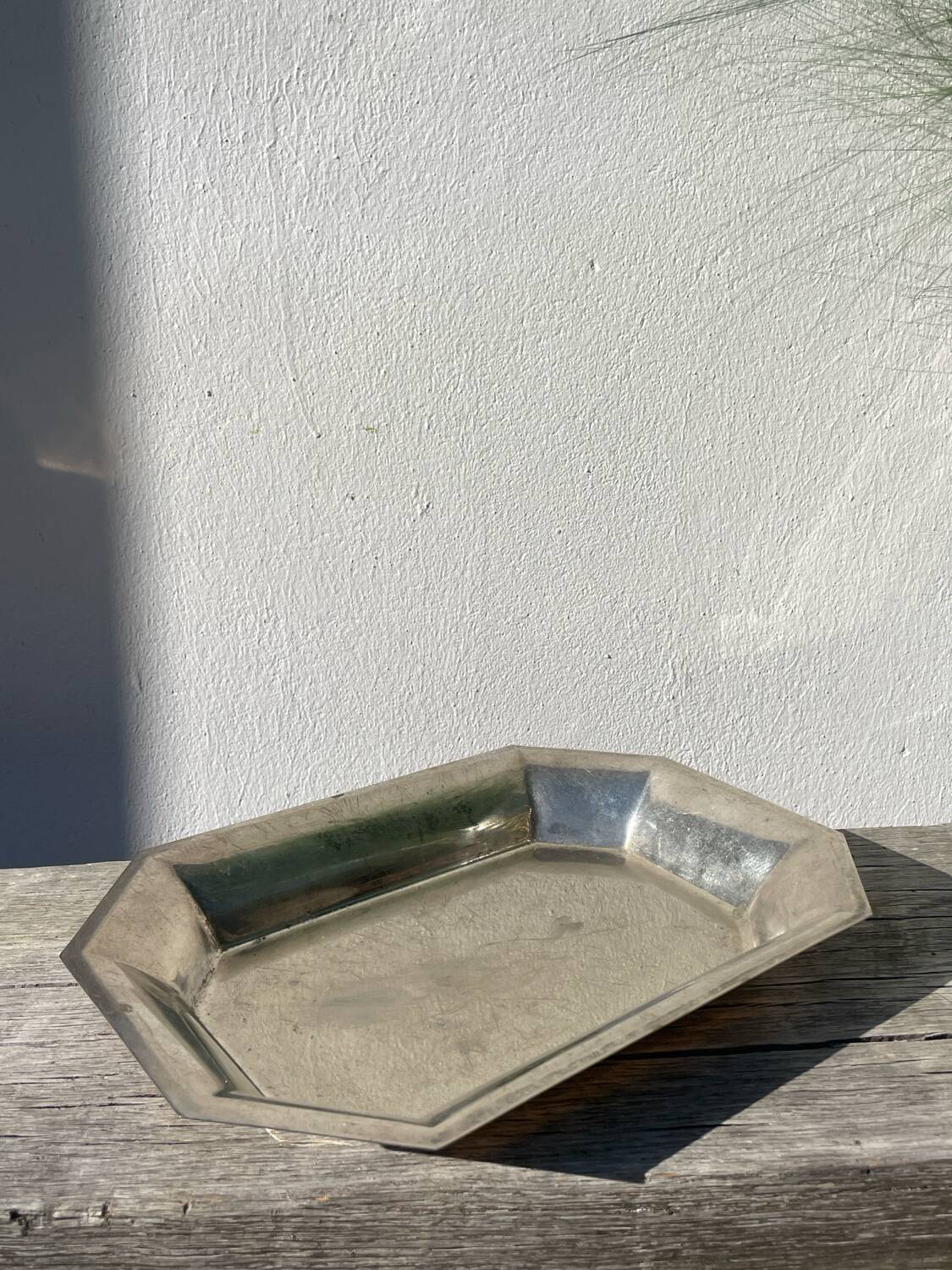 Octagonal silver-plated metal dish