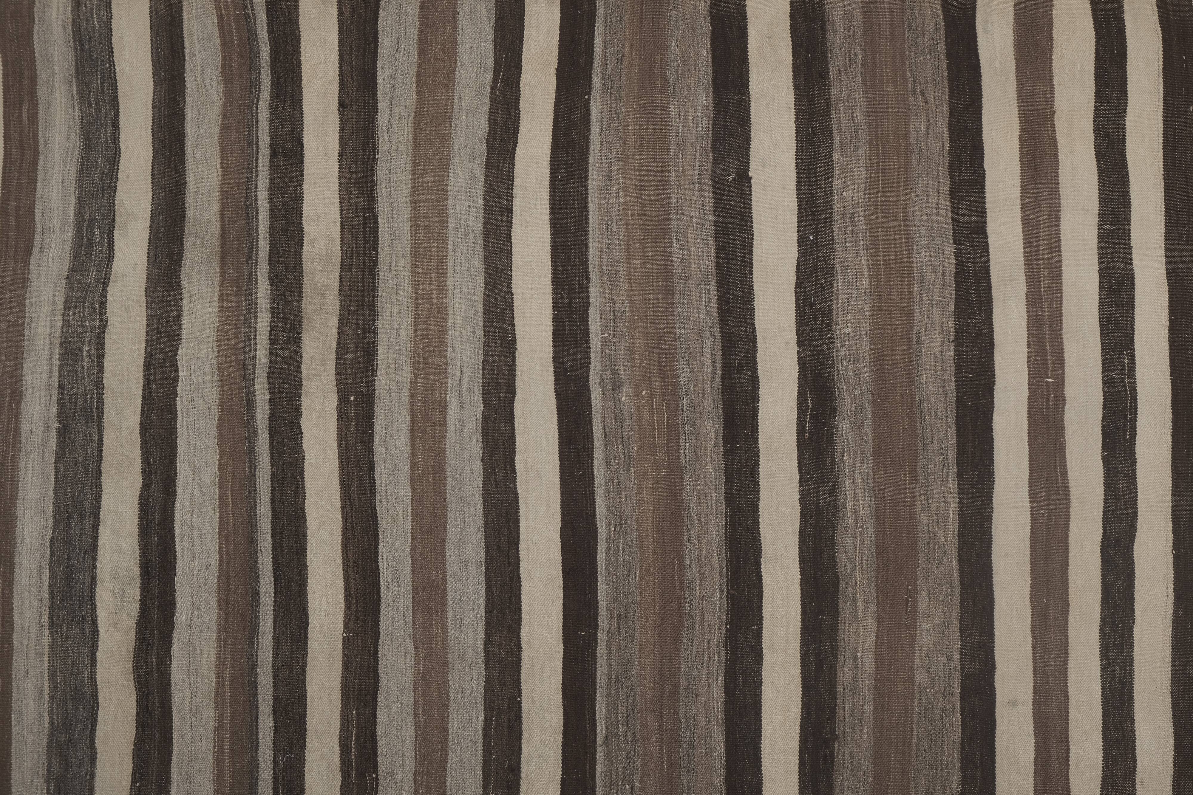 Vintage Turkish rug from Oushak, hand-woven 185x312 cm