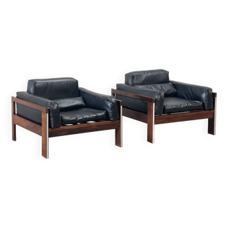 Leather lounge chairs