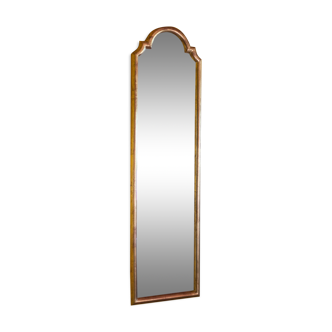 Vertical mirror