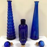 Ancien flacon d’apothicaire en verre bleu cobalt
