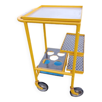 Rolling bar trolley