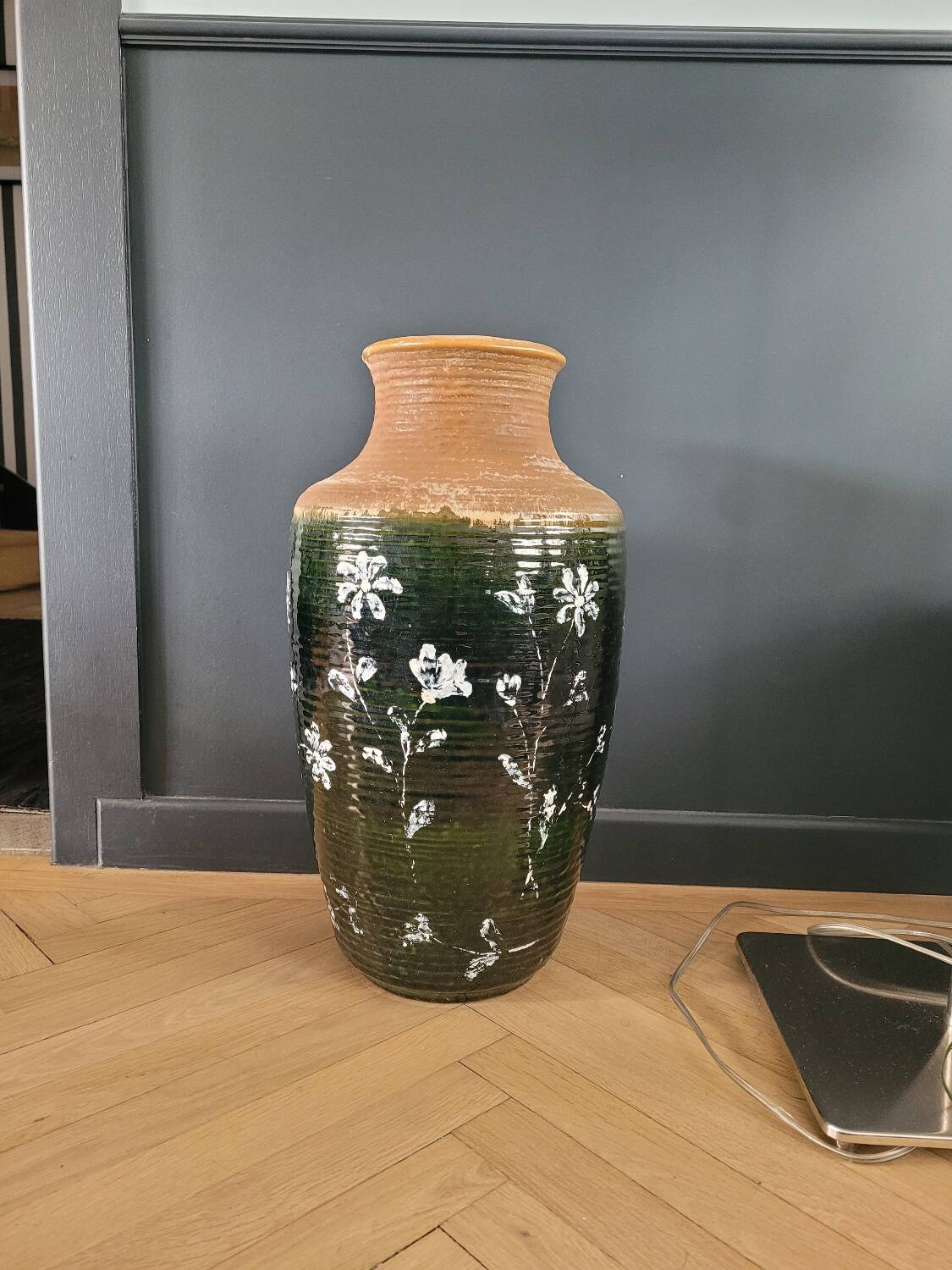 Vase de sol West Germany 7901-45 vert à motifs fleurs peints
