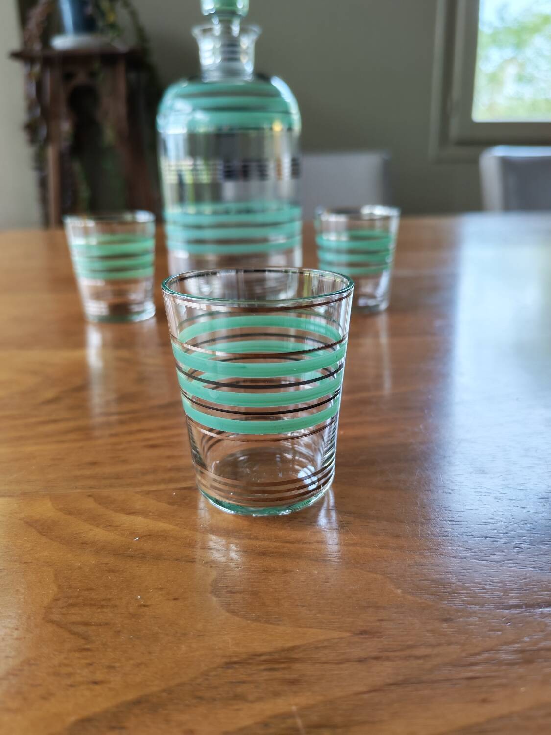 Art Deco carafe and 3 glasses