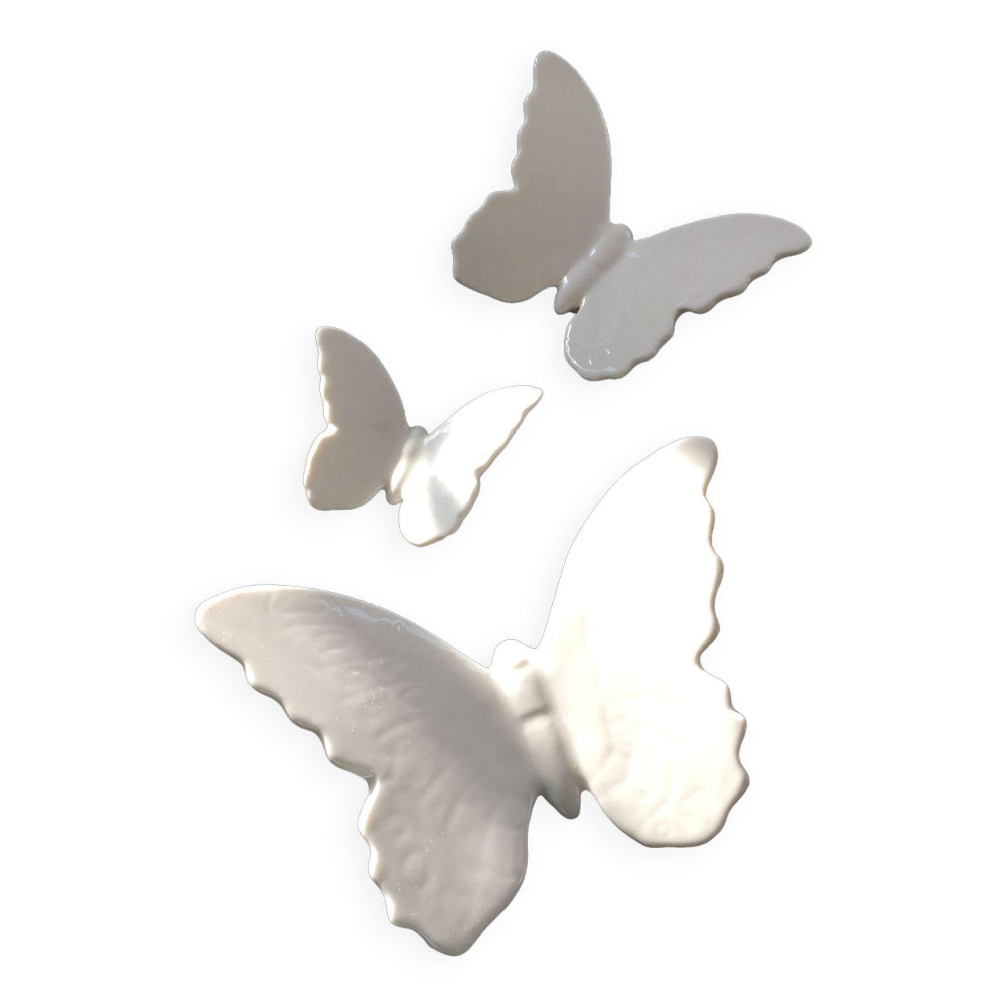 Theft of 3 porcelain butterflies