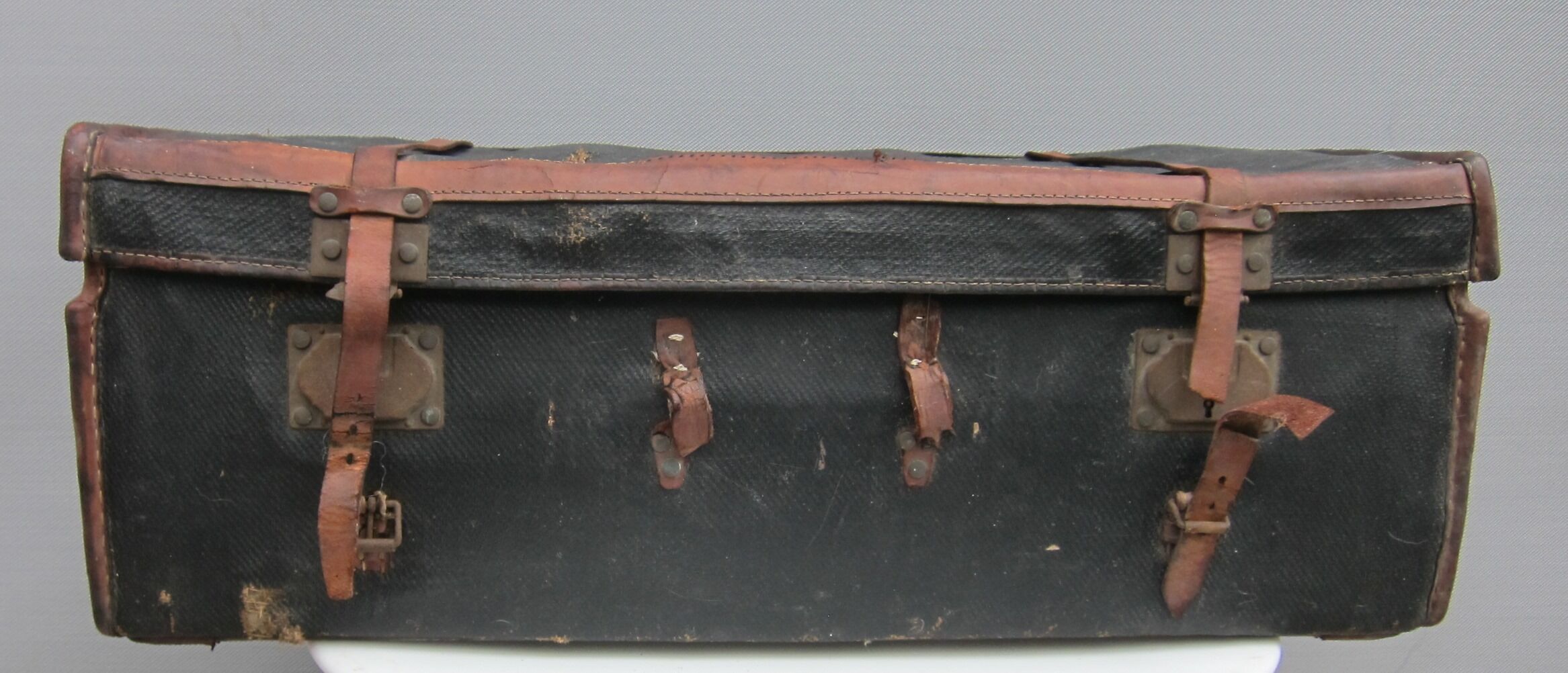 Suitcase 19th Moynat
