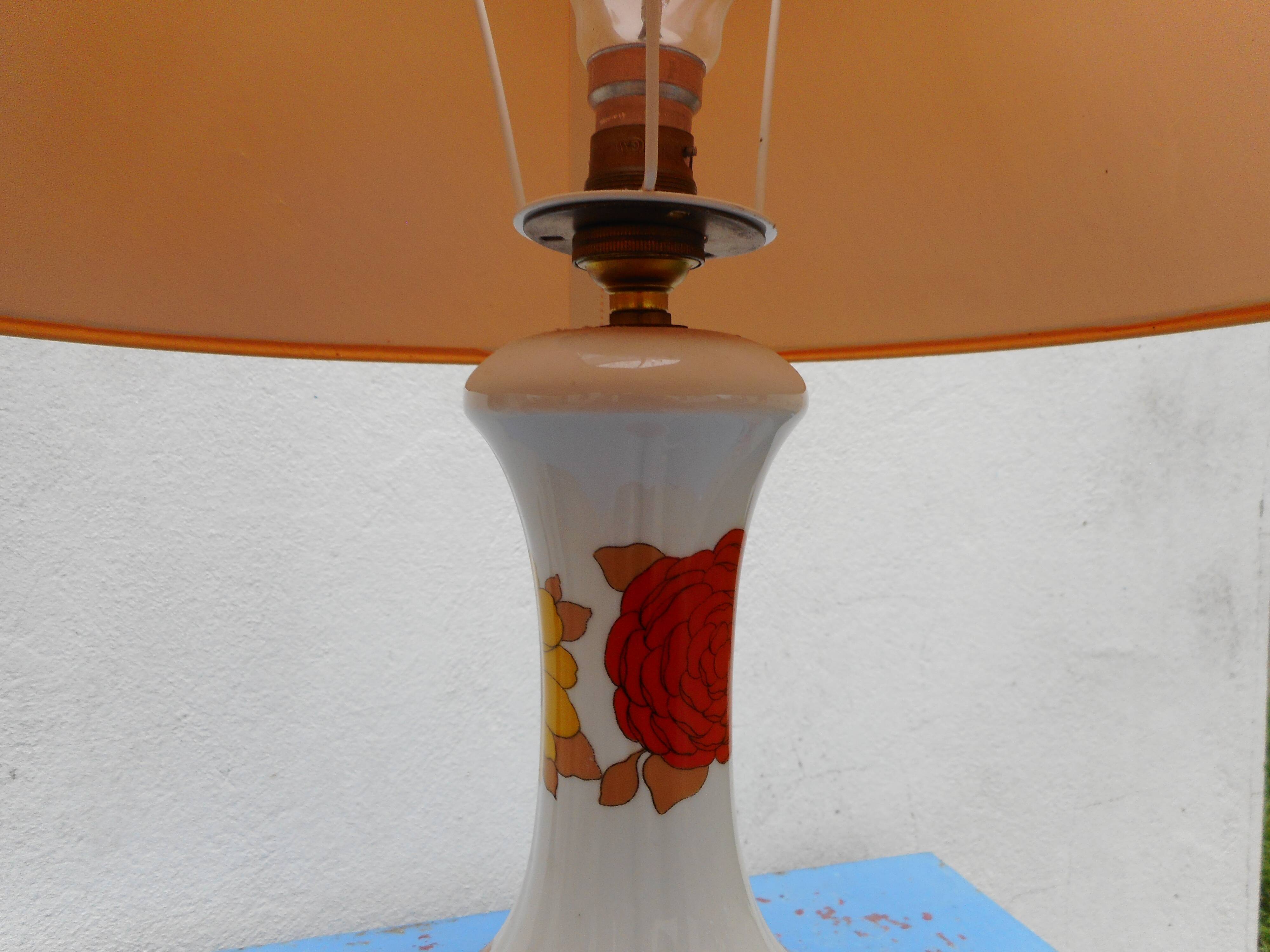 Vintage porcelain foot lamp