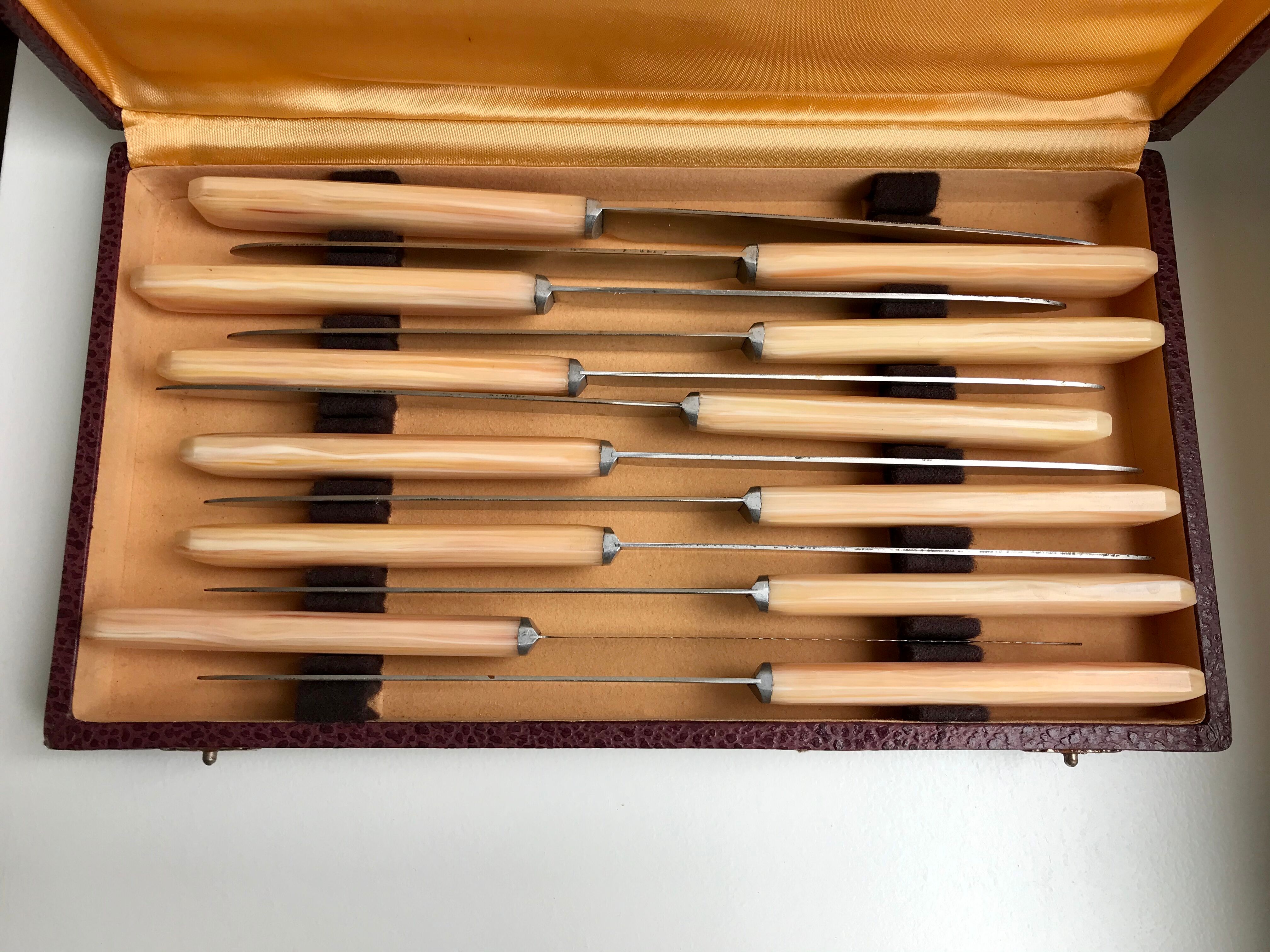 Set of 12 horn knives 50s-60s