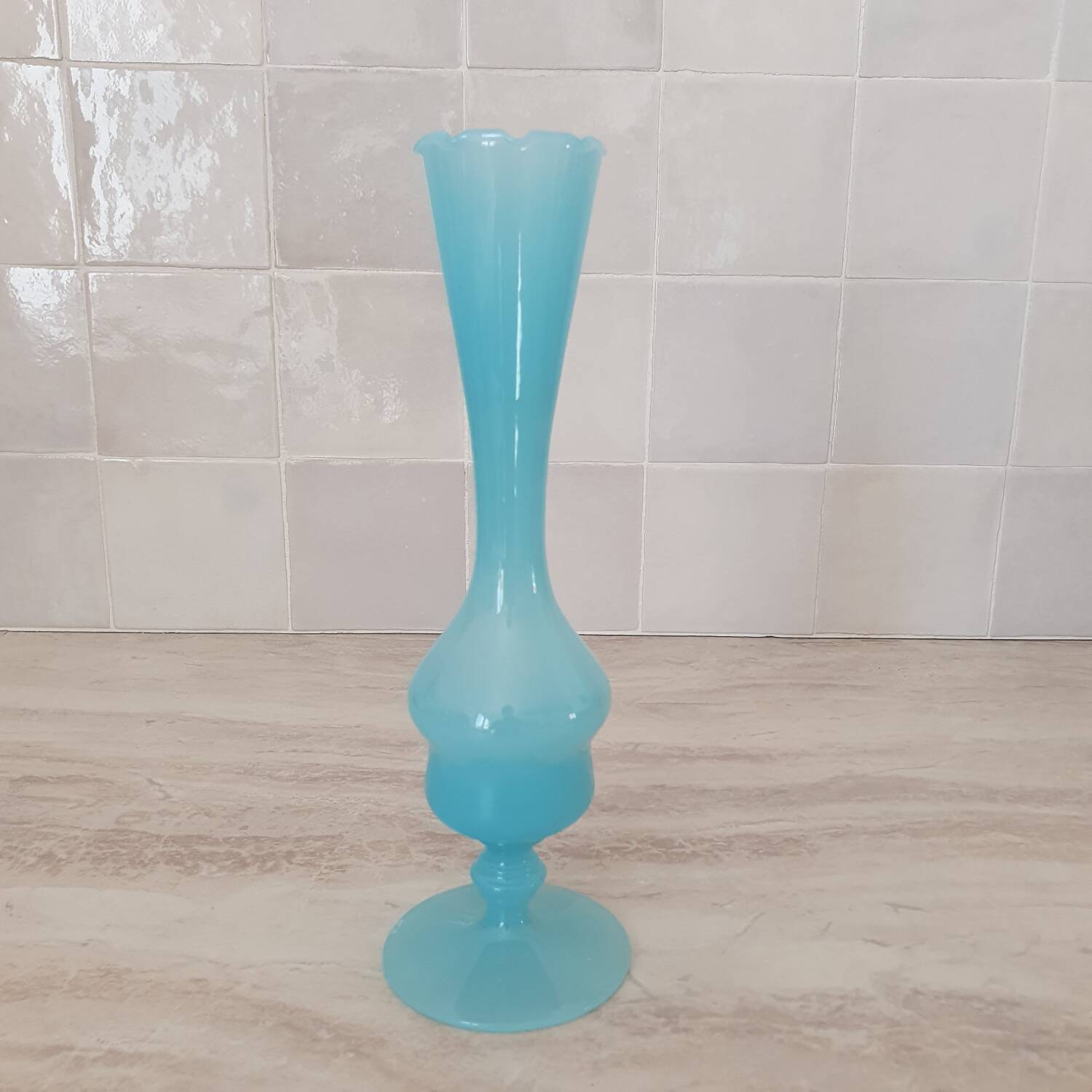 Soliflore / Vase in blue opaline glass, Florentine art