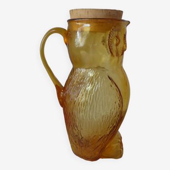 Owl-shaped pitcher Yellow Glass with Vintage Cap