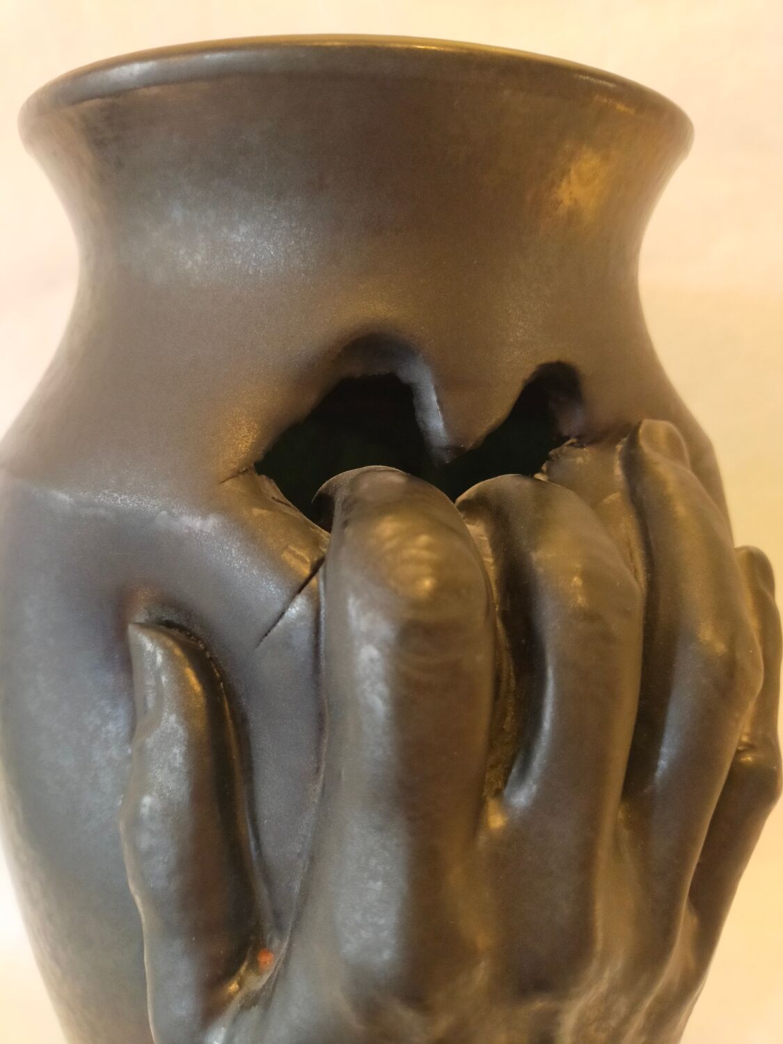 Vase en céramique, circa 50/60, signé