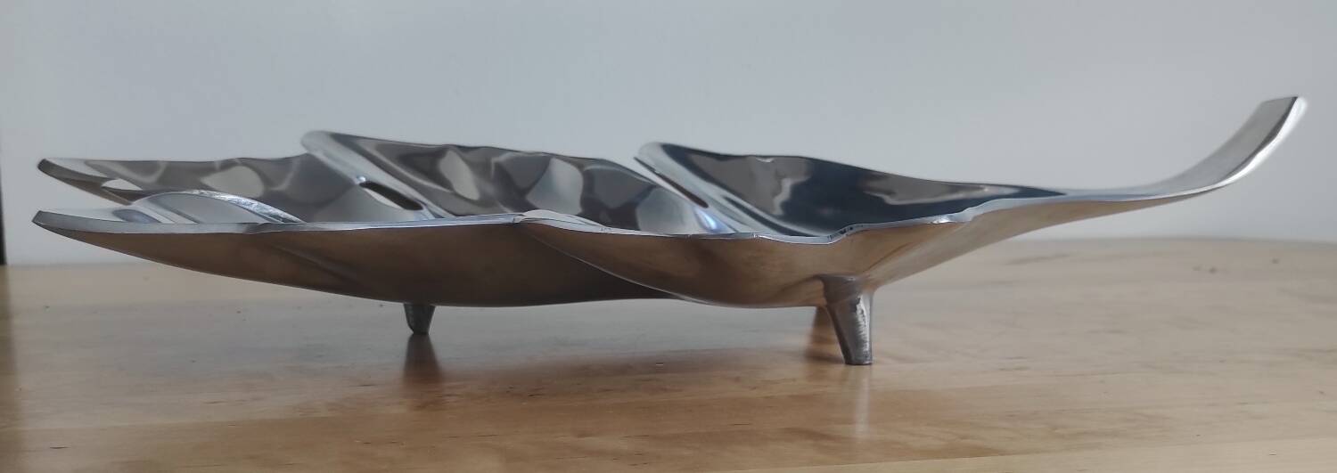 Large fruit bowl, centrepiece.