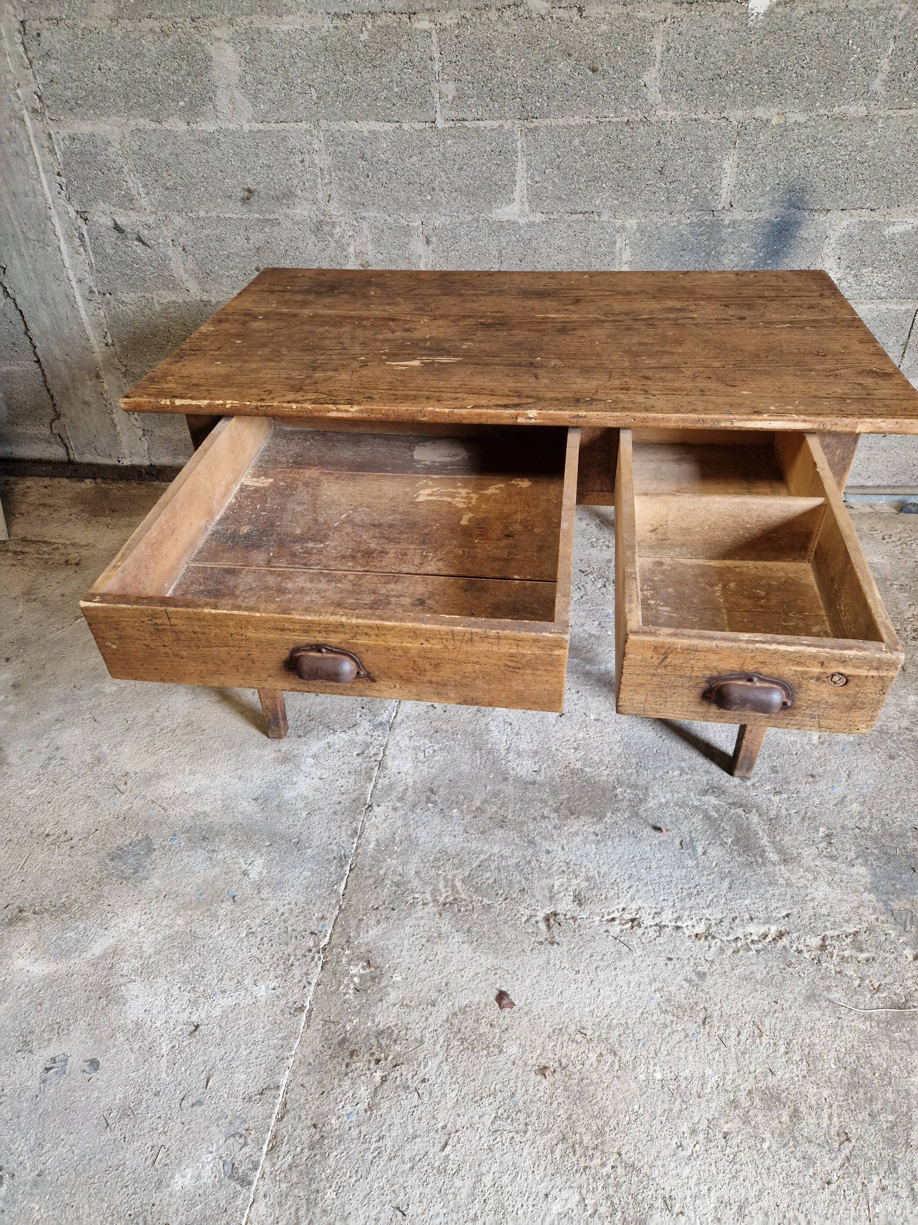 Farm table