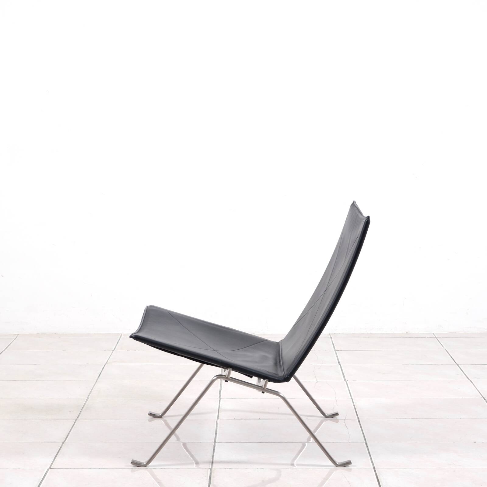 „PK 22“ lounge chair by Poul Kjaerholm for Fritz Hansen