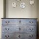 Commode galbée