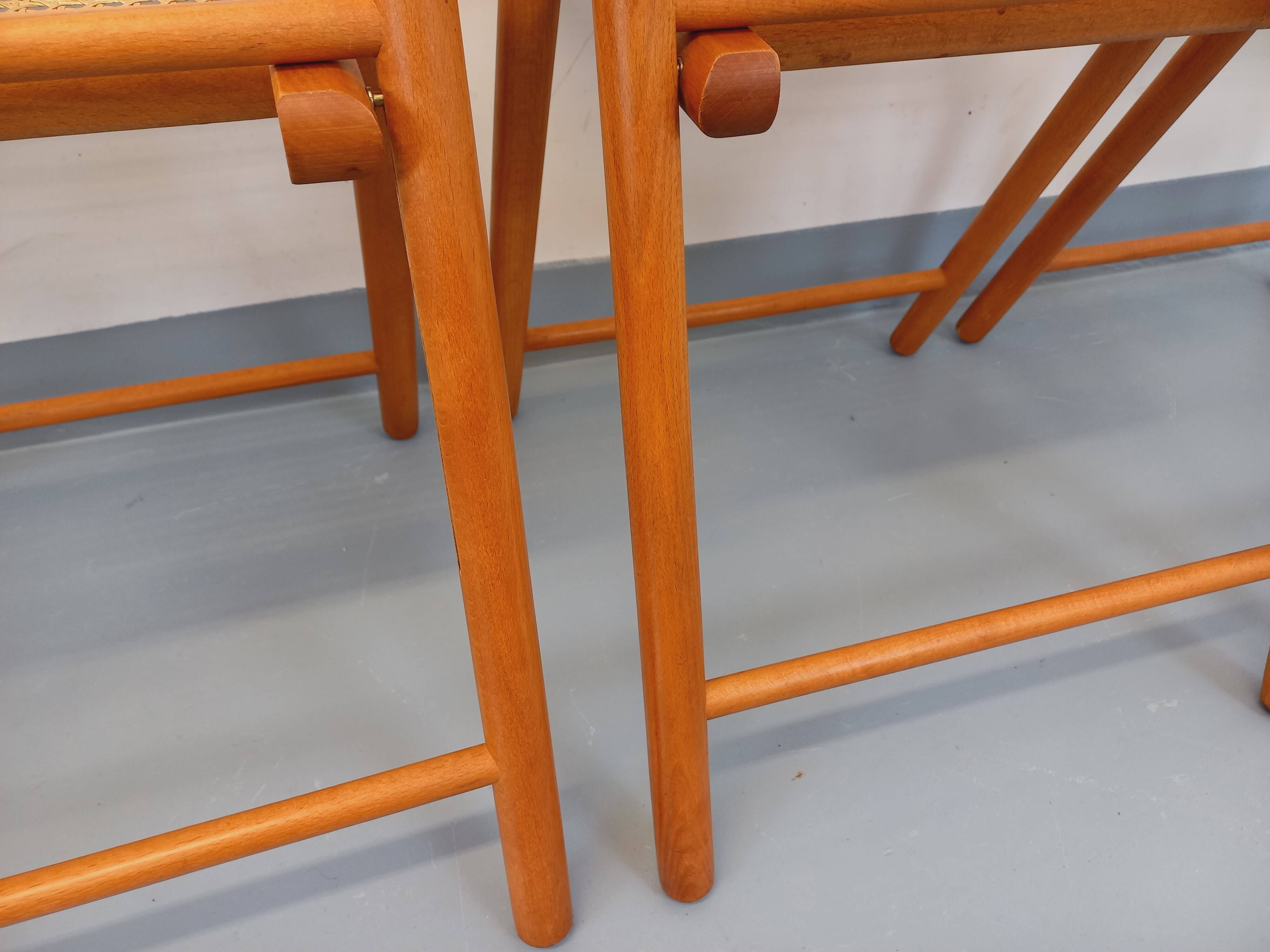 Set of 4 vintage folding chairs from Habitat made of beech wood and caning.