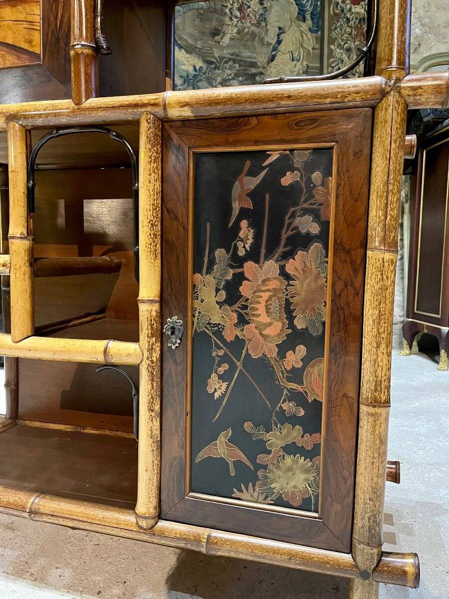 Japanese-style cabinet attributed to Perret and Vibert from the Napoleonic III period.