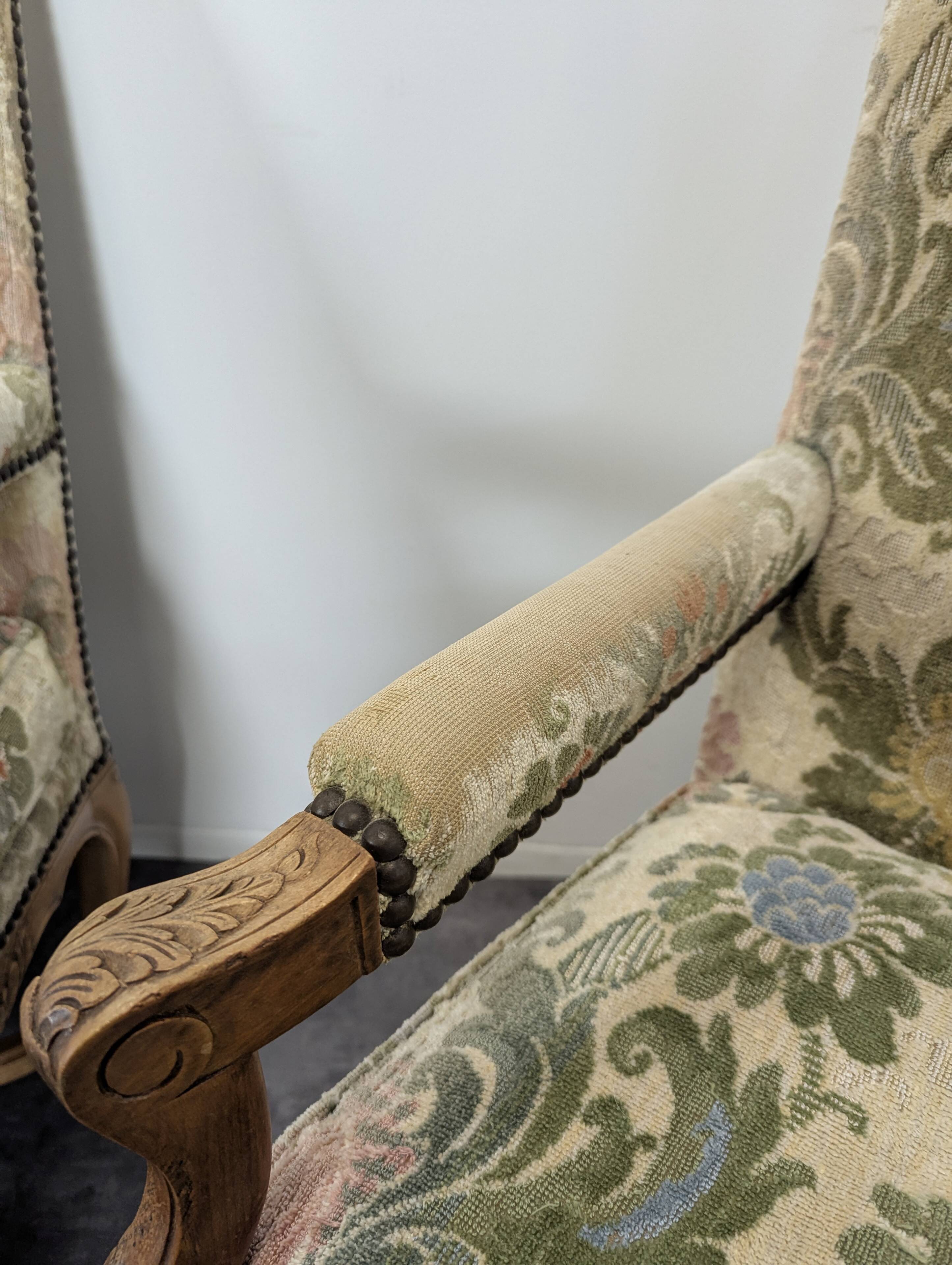 20th century Regency style living room