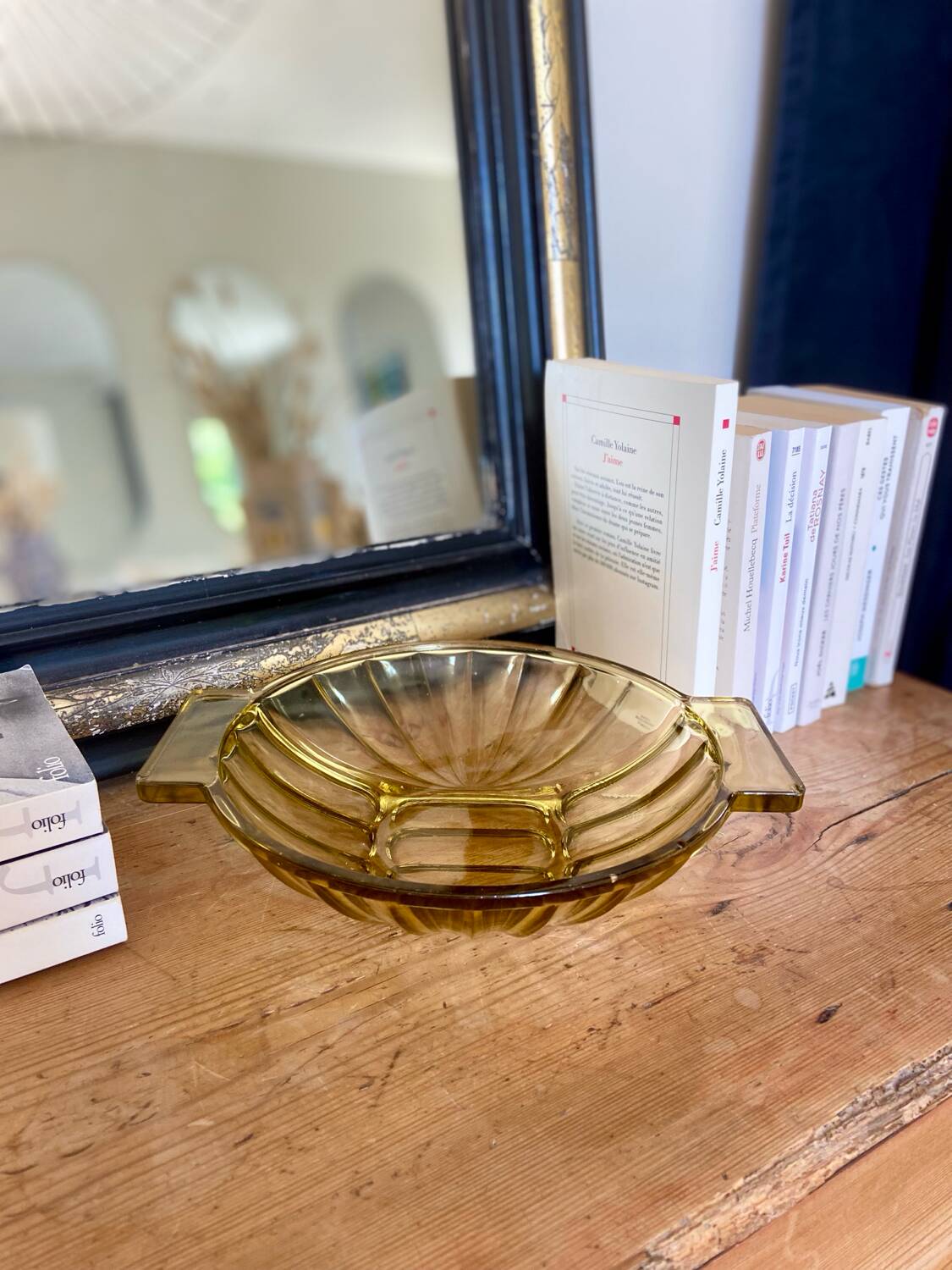 Coupe en verre moulé Art déco, 1970