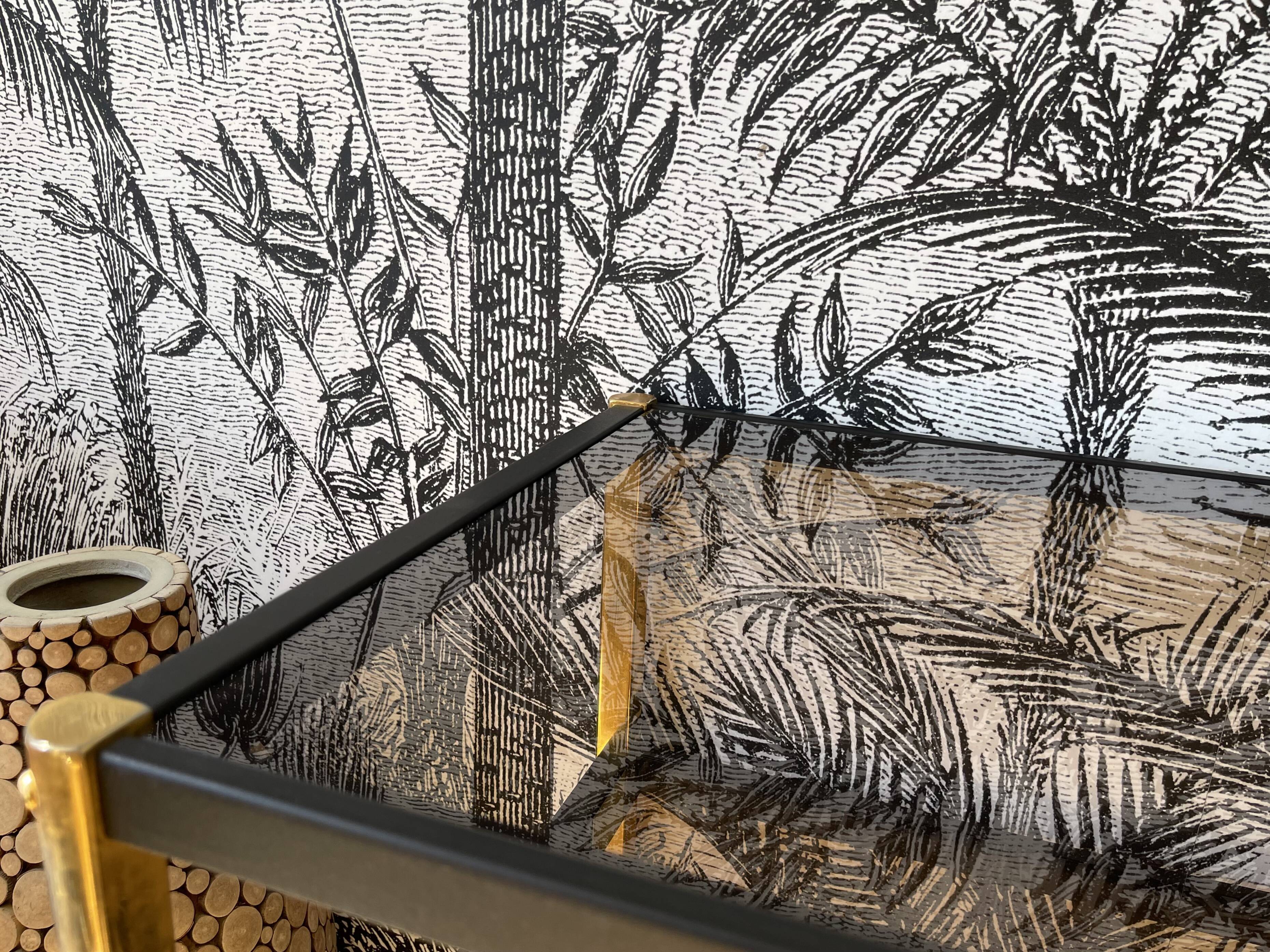 Glass and metal service 1980