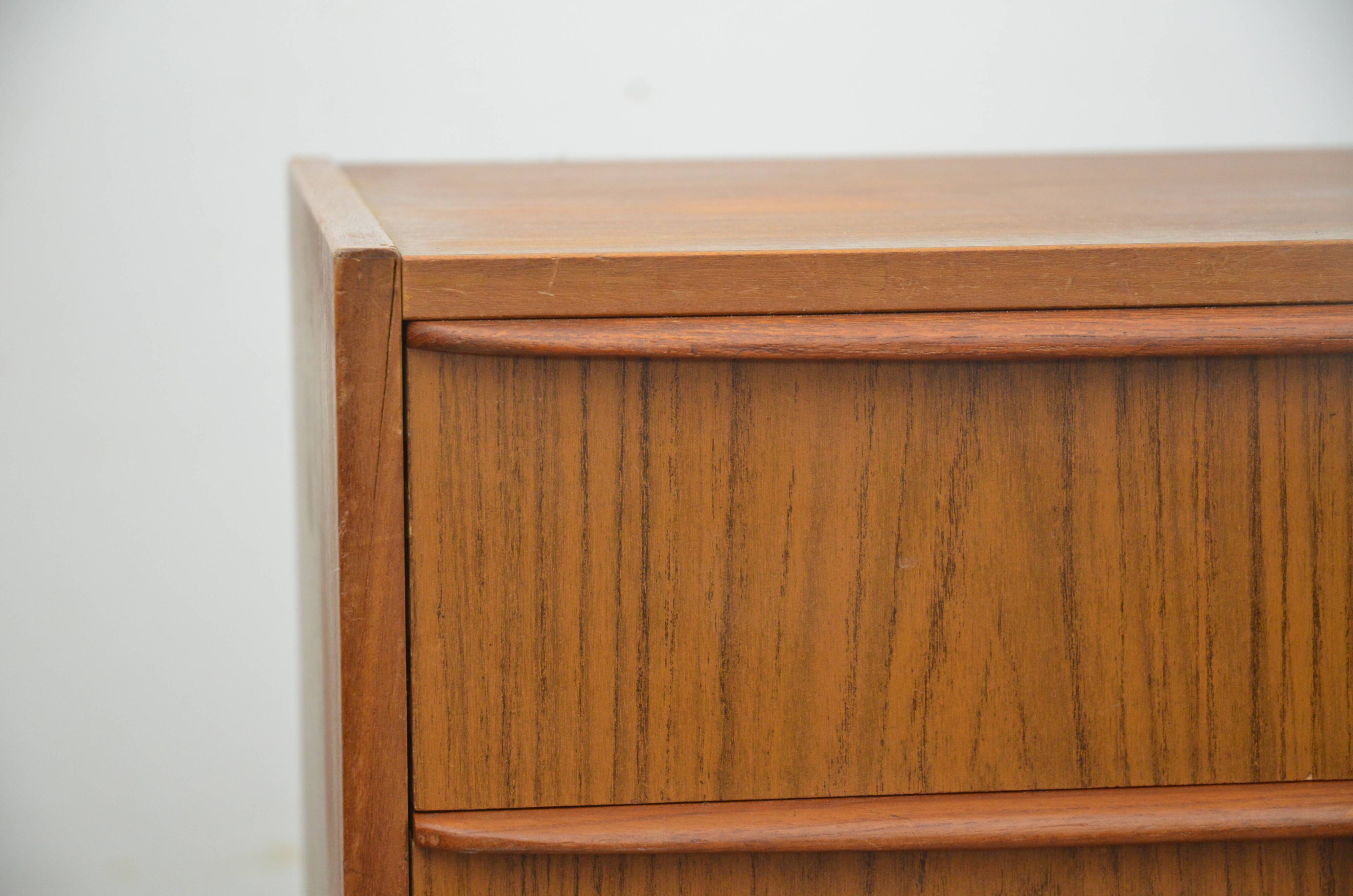 Commode en teck, années 1960