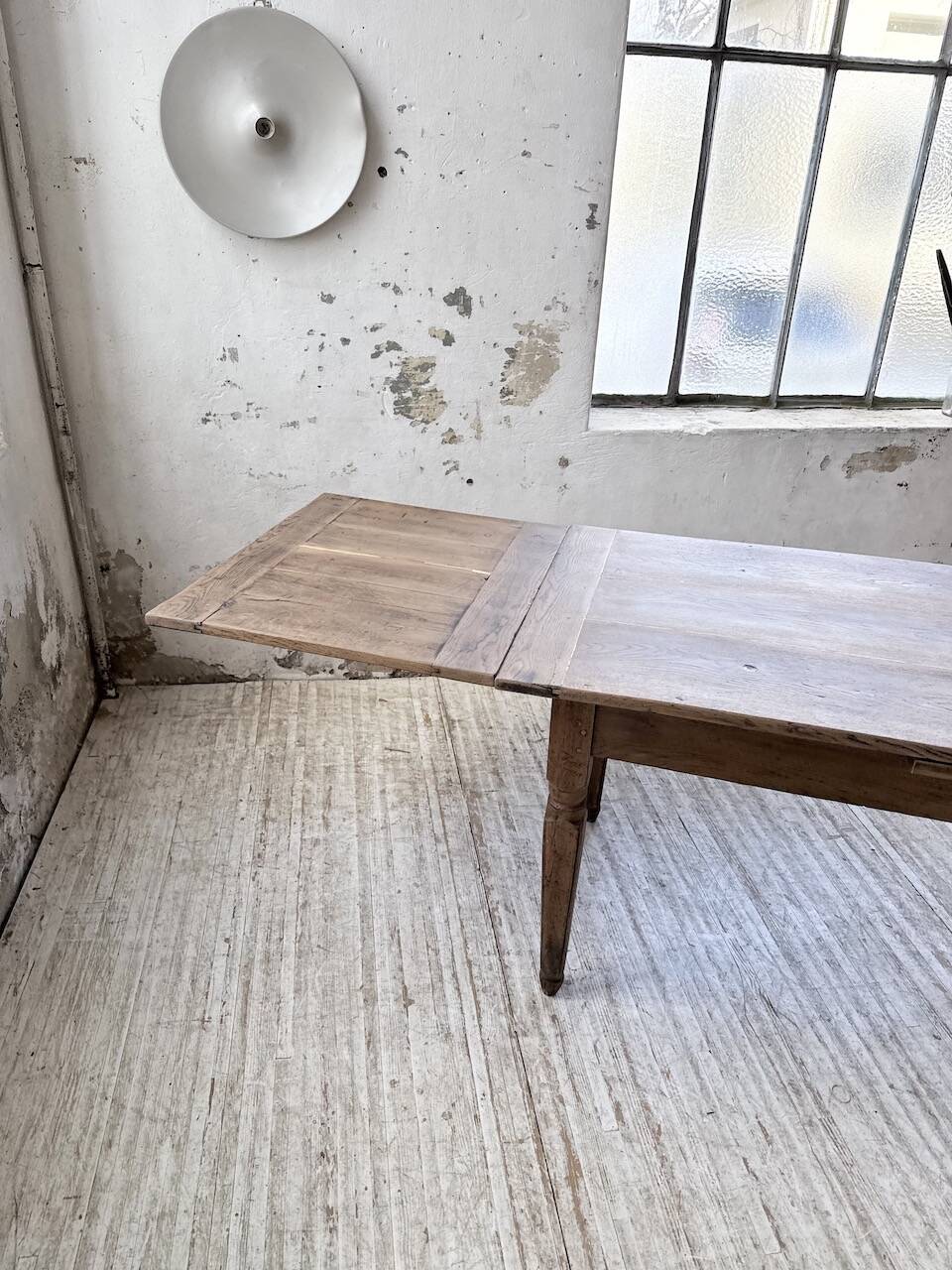 Solid oak farmhouse table with integrated extensions 1950