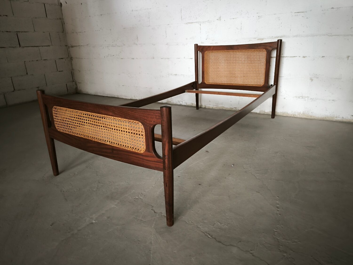 Scandinavian bed for children