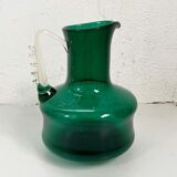 Pichet en verre soufflé vert vintage