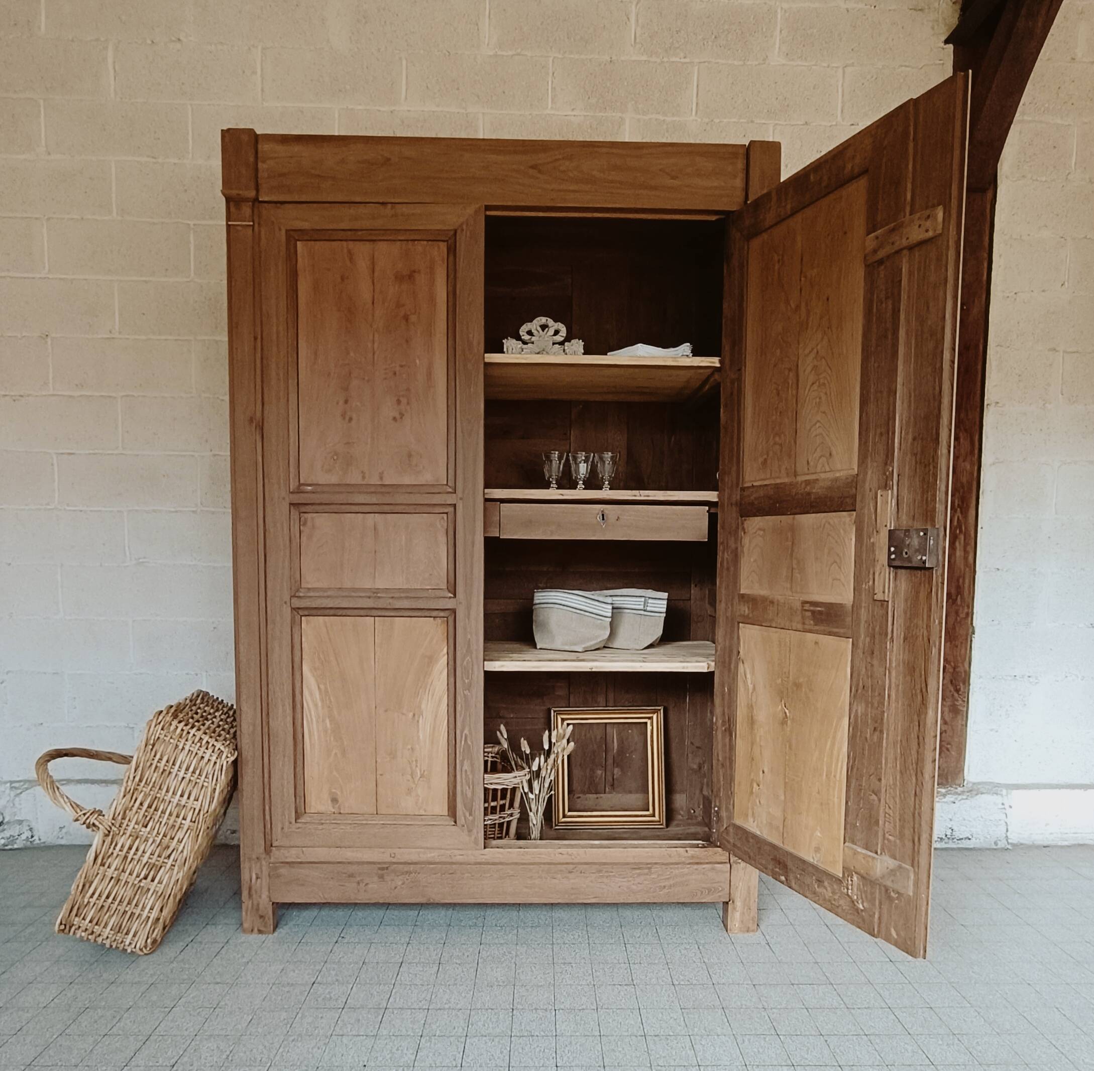 Parisian oak wardrobe