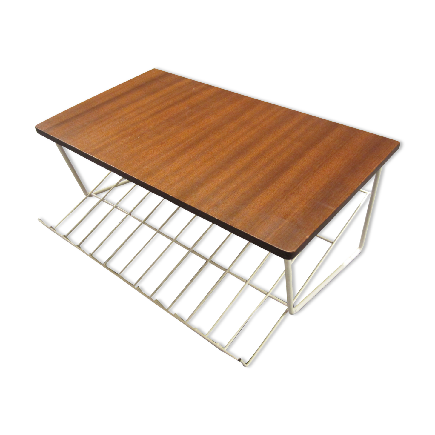 String-style Scandinavian wall tablet