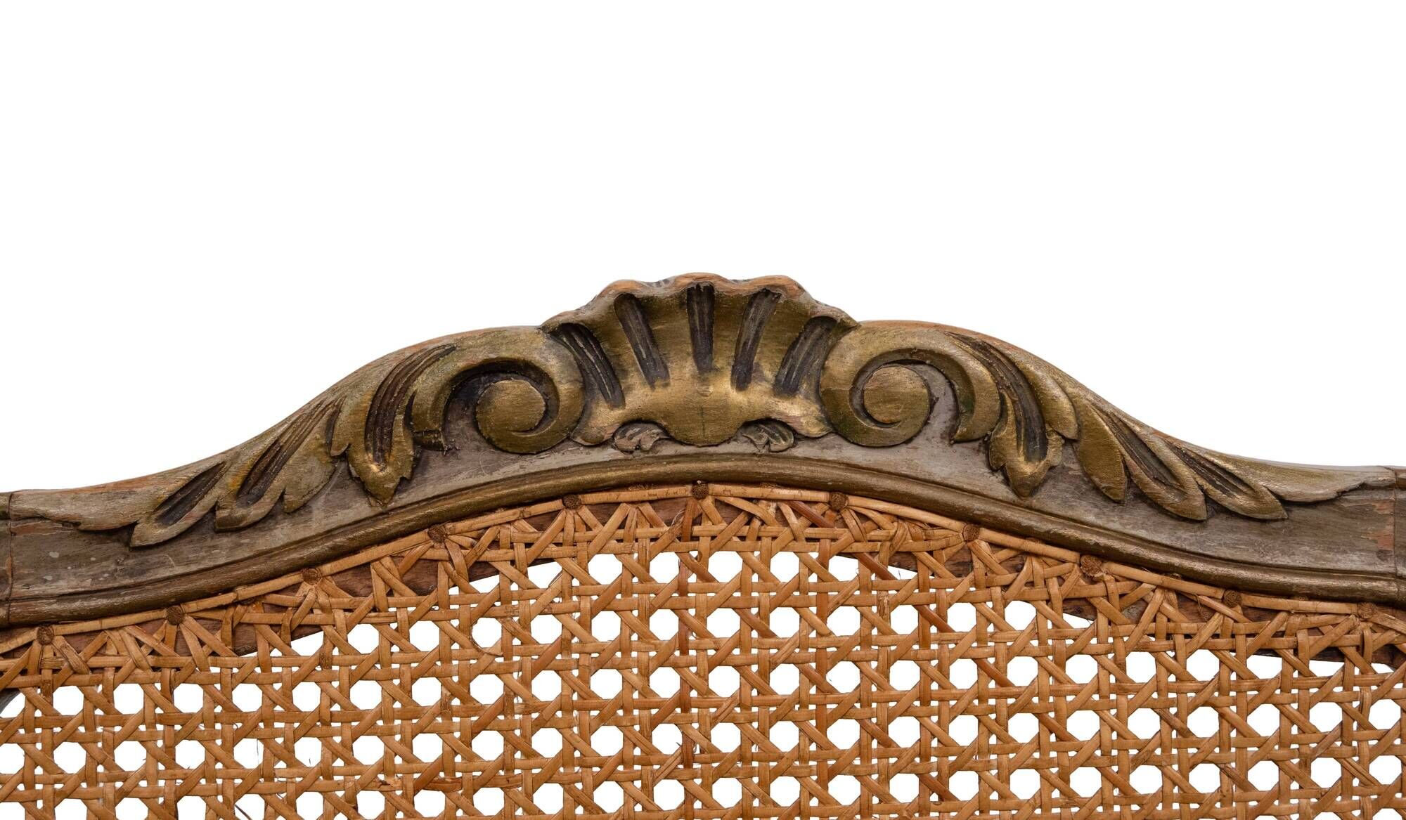 Paire de chaises d'appoint en canne de style Louis XV peintes en or et vert.