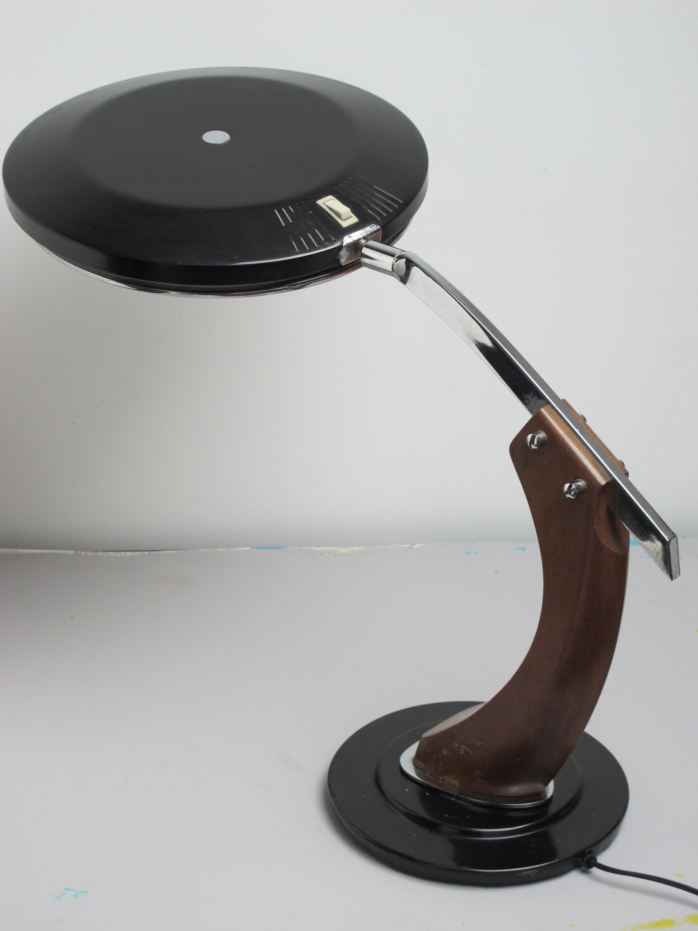 Fase 60s desk lamp